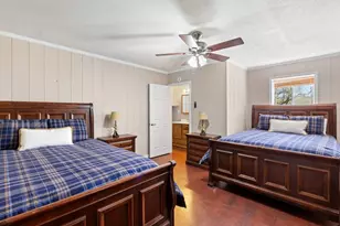 434 W Turner Ct, Johnson City, TX 78636 - Photo 25