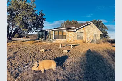 810 Kc 271, Junction, TX 78649 - Photo 5