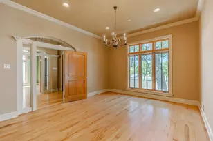 1104 Lois St, Kerrville, TX 78028 - Photo 31