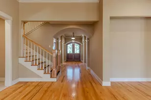 1104 Lois St, Kerrville, TX 78028 - Photo 11