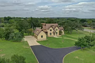 1104 Lois St, Kerrville, TX 78028 - Photo 81