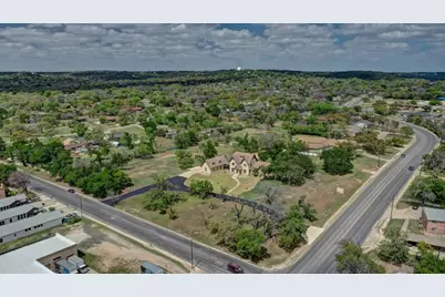 1104 Lois St, Kerrville, TX 78028 - Photo 69