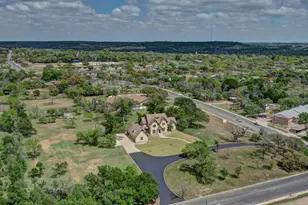 1104 Lois St, Kerrville, TX 78028 - Photo 73
