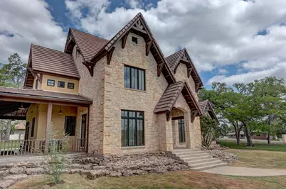 1104 Lois St, Kerrville, TX 78028 - Photo 67