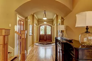 1104 Lois St, Kerrville, TX 78028 - Photo 9