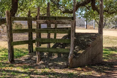 249 Eureka Ln, Fredericksburg, TX 78624 - Photo 23