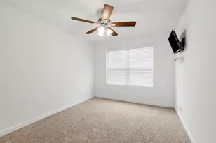 717 Grace Ln, Fredericksburg, TX 78624 - Photo 15