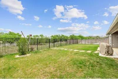 717 Grace Ln, Fredericksburg, TX 78624 - Photo 5