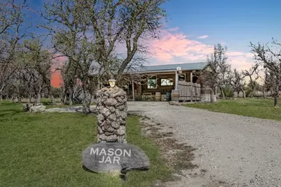 100 Five Star Trl, Fredericksburg, TX 78624 - Photo 17