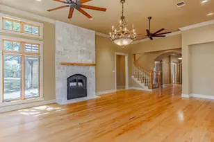 1104-B Lois St, Kerrville, TX 78028 - Photo 23