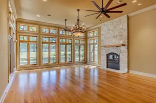 1104-B Lois St, Kerrville, TX 78028 - Photo 21