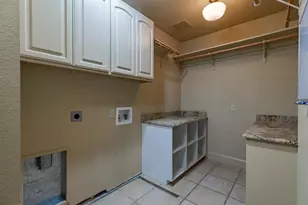 1104-B Lois St, Kerrville, TX 78028 - Photo 47