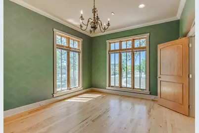 1104 Lois St, Kerrville, TX 78028 - Photo 37