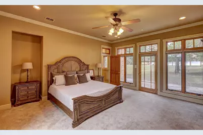 1104-B Lois St, Kerrville, TX 78028 - Photo 39