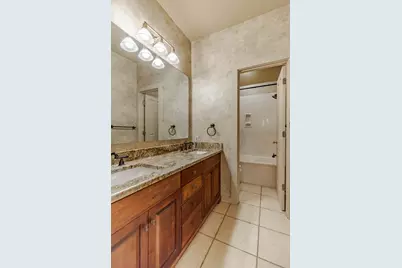 1104-B Lois St, Kerrville, TX 78028 - Photo 51