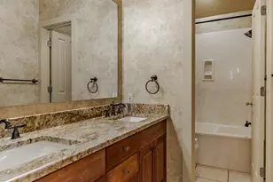 1104-B Lois St, Kerrville, TX 78028 - Photo 51
