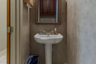 1104-B Lois St, Kerrville, TX 78028 - Photo 49