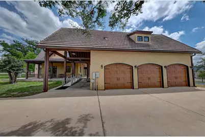 1104-B Lois St, Kerrville, TX 78028 - Photo 61