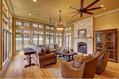 1104-B Lois St, Kerrville, TX 78028 - Photo 15