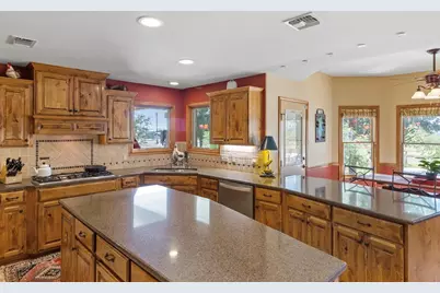 647 Funf Kinder Rd, Fredericksburg, TX 78624 - Photo 37