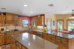 647 Funf Kinder Rd, Fredericksburg, TX 78624 - Photo 37