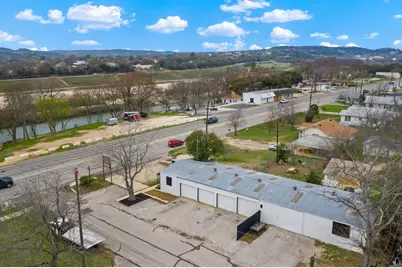 2610 Memorial Blvd, Kerrville, TX 78028 - Photo 23