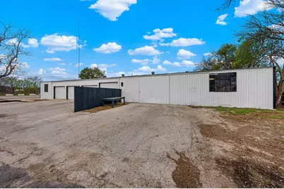 2610 Memorial Blvd, Kerrville, TX 78028 - Photo 15