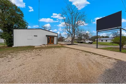 2610 Memorial Blvd, Kerrville, TX 78028 - Photo 21