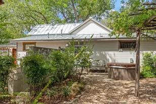 207 S Bowie, Fredericksburg, TX 78624 - Photo 33