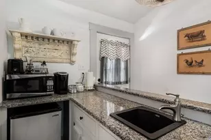 207 S Bowie, Fredericksburg, TX 78624 - Photo 23