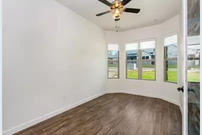 1025 Roanoke Ln, Kerrville, TX 78028 - Photo 5