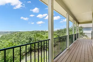 1025 Roanoke Ln, Kerrville, TX 78028 - Photo 15