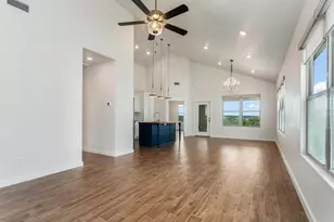1025 Roanoke Ln, Kerrville, TX 78028 - Photo 27