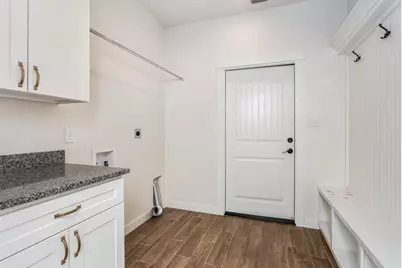 1025 Roanoke Ln, Kerrville, TX 78028 - Photo 13