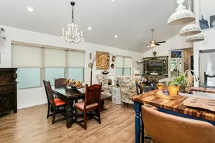 1025 Roanoke Ln, Kerrville, TX 78028 - Photo 15