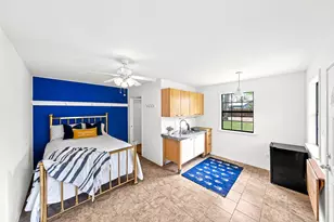 408 W College St, Fredericksburg, TX 78624 - Photo 39