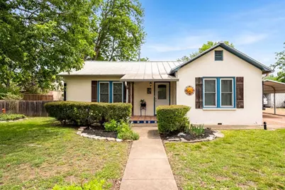 408 W College St, Fredericksburg, TX 78624 - Photo 1