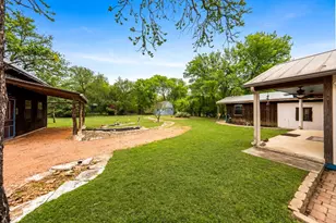 408 W College St, Fredericksburg, TX 78624 - Photo 13