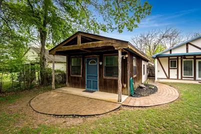 408 W College St, Fredericksburg, TX 78624 - Photo 17