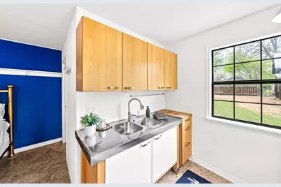 408 W College St, Fredericksburg, TX 78624 - Photo 41