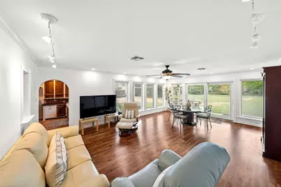 408 W College St, Fredericksburg, TX 78624 - Photo 29