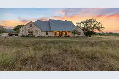 647 Funf Kinder Rd, Fredericksburg, TX 78624 - Photo 3