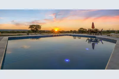 647 Funf Kinder Rd, Fredericksburg, TX 78624 - Photo 5