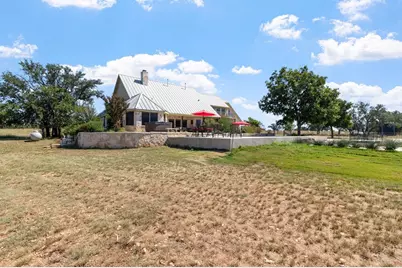 647 Funf Kinder Rd, Fredericksburg, TX 78624 - Photo 63