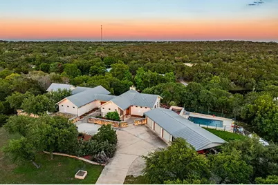 364 Wolf Creek Rd., Fredericksburg, TX 78624 - Photo 5