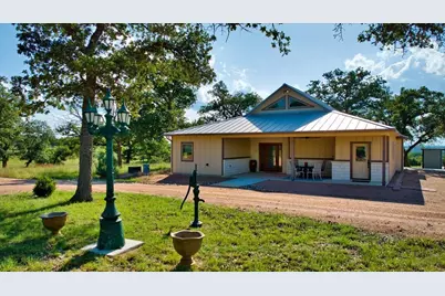 1411 Grape Creek Rd, Fredericksburg, TX 78624 - Photo 3
