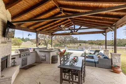 579 Triple S, Johnson City, TX 78636 - Photo 23