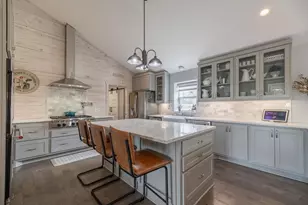 579 Triple S, Johnson City, TX 78636 - Photo 5