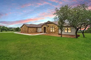 328 E Distant View Dr, Fredericksburg, TX 78624 - Photo 1