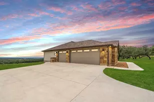 328 E Distant View Dr, Fredericksburg, TX 78624 - Photo 33